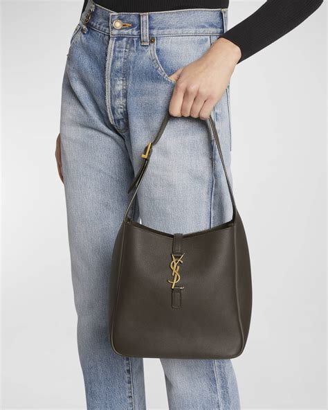 ysl le 5 a 7 mini hobo in smooth leather|Saint Laurent Le 5 à 7 Leather Hobo .